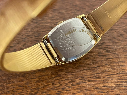 (1982) Seiko 5420-5160 - gold plated case w/ etched bezel - silver dial w/ gold markers - small size (NOS)