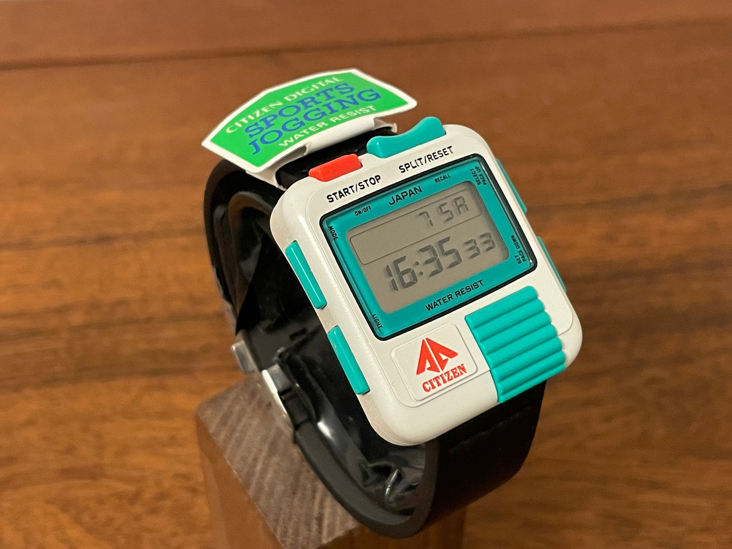 (1986) Citizen Promaster Sports Jogging digital “Bullhead” D050 - white/teal (NOS)