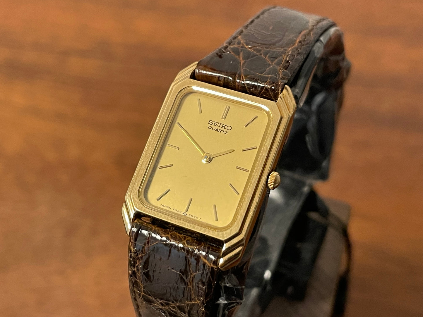 (1983) Seiko 7320-5500 "Tank" dress watch - gold dial w/ gold markers - small size (NOS)