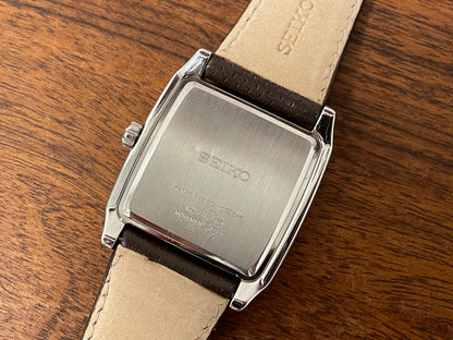 (2007) Seiko 7N42-0DN0 "Tank Jumbo" - white dial w/ red highlights (NOS)