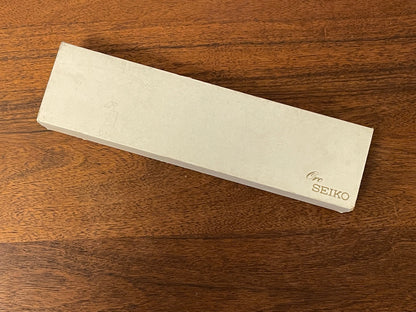 (1994) Seiko 7N00-S007 "Gold" 18K gold collection dress watch - 18k solid gold case - white dial w/ gold markers