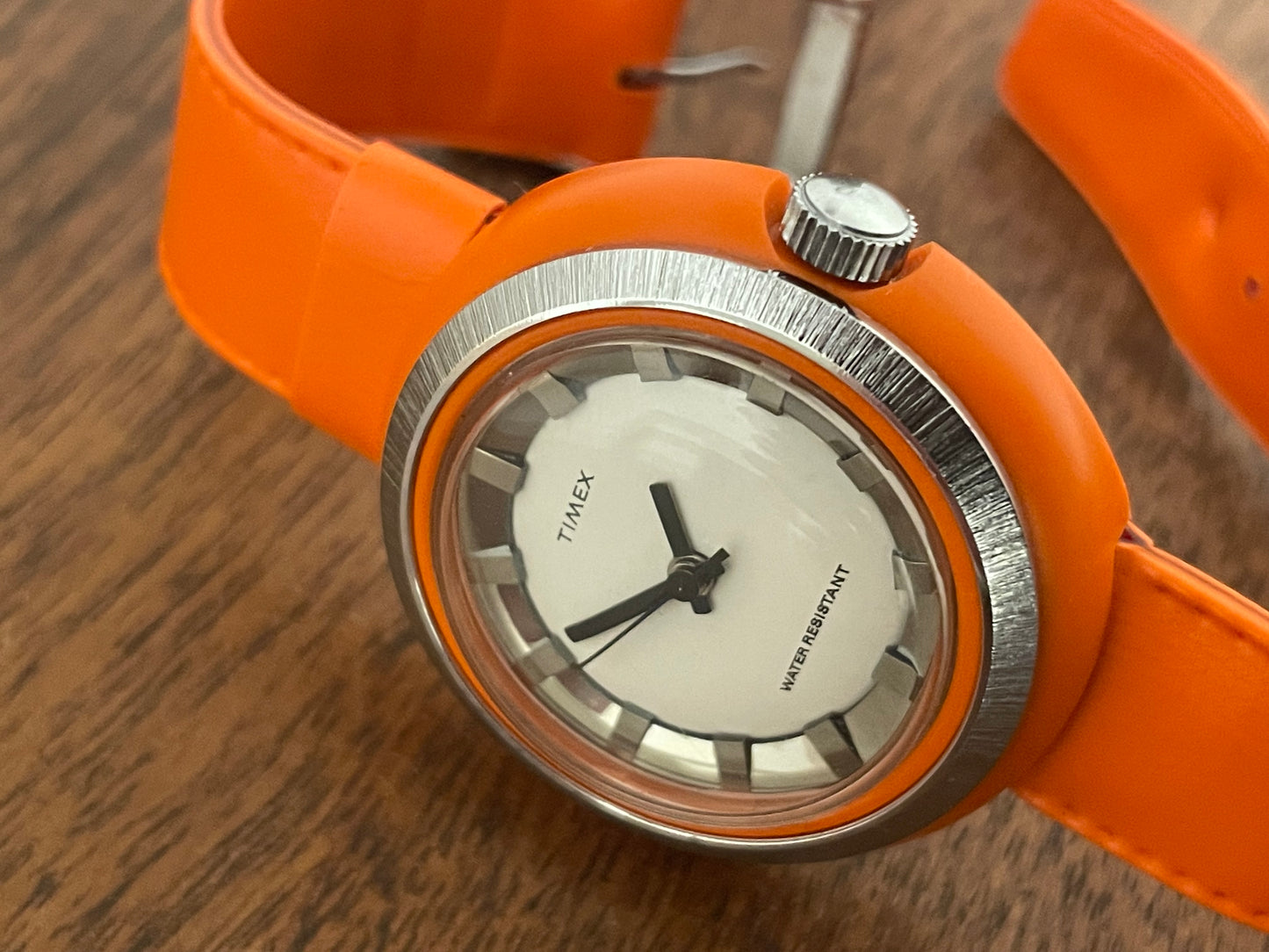 (1970s) Timex 290-181 UFO - orange plastic case - white dial w/ silver markers - small size (NOS + full set)
