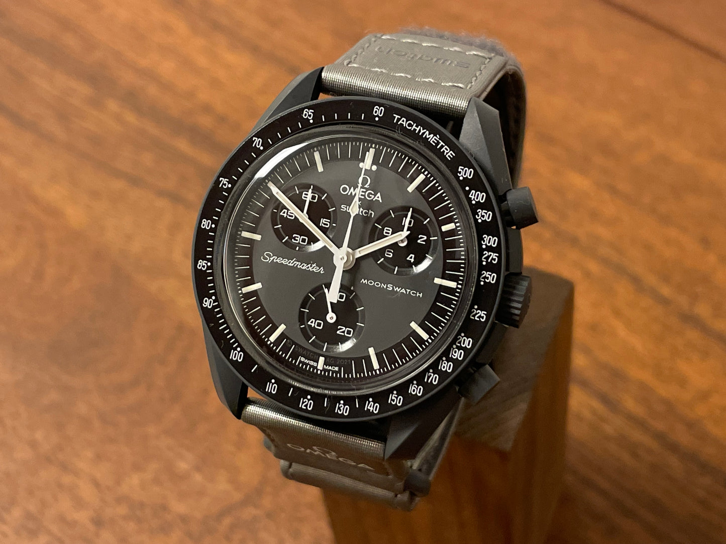 Front side (2022) Omega x Swatch SO33A100 Moonswatch "Mission to Mercury" (new)
