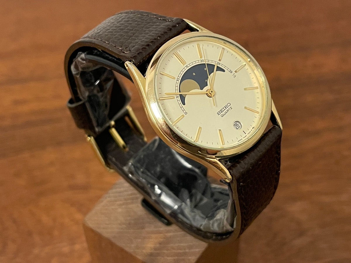 (1984) Seiko 7434-7000 dress watch - champagne dial w/ moonphase & stick markers