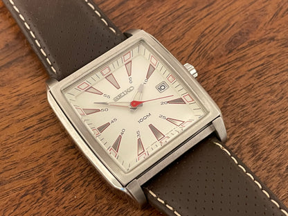 (2007) Seiko 7N42-0DN0 "Tank Jumbo" - white dial w/ red highlights (NOS)