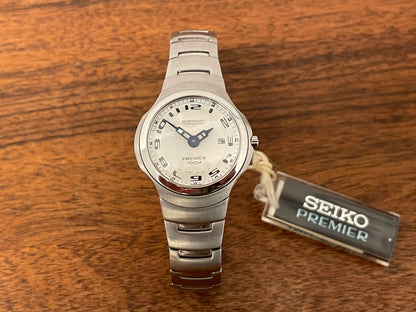 (2001) Seiko 7N89-6C40 Premier on bracelet - white dial w/ Arabic numerals - small size (NOS)