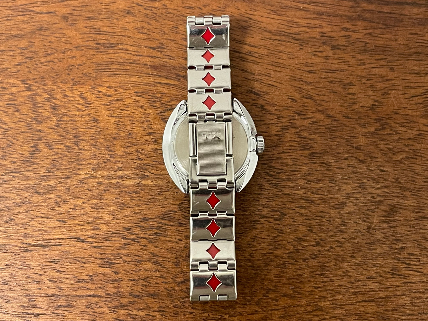 (1970s) Timex 509-528 dress watch - silver case - black dial w/ silver & red markers - small size (NOS + full set)