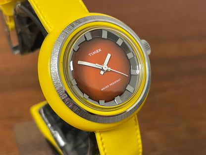 (1970s) Timex 290-071 UFO - yellow plastic case - brown dial w/ silver markers - small size (NOS + full set)