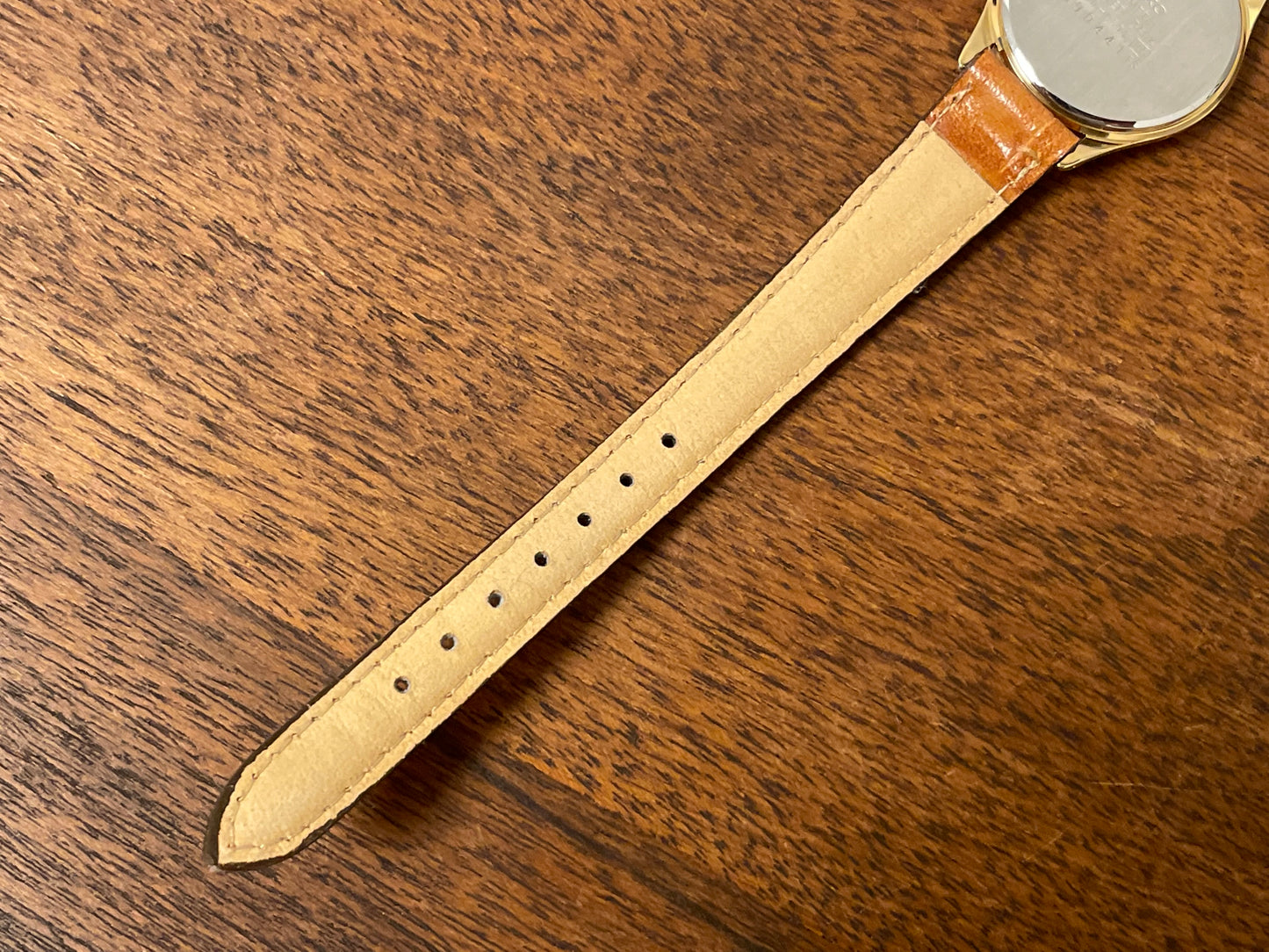 (1993) Seiko 4N00-0591 dress watch - gold bezel w/ black dial and gold markers - small size (NOS)