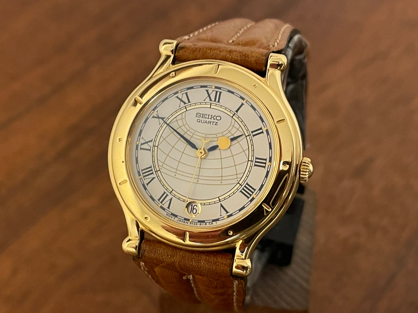 (1999) Seiko 5Y22-6050 Age of Discovery (AOD) dress watch - white dial w/ black Roman numerals (NOS)