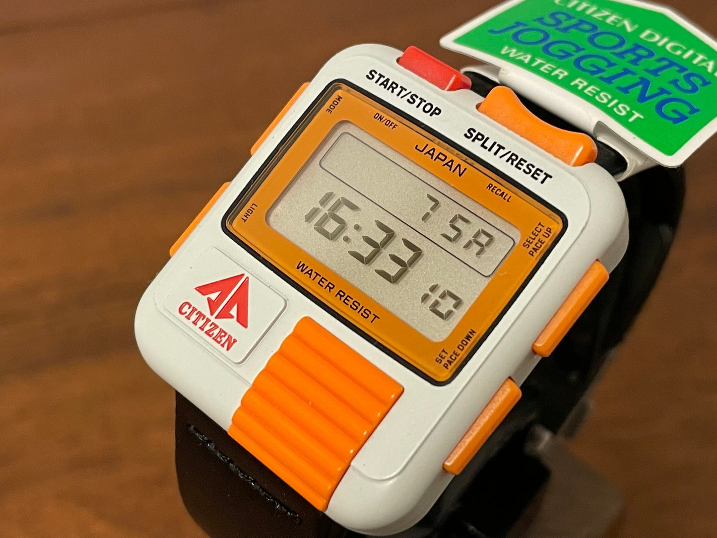 (1986) Citizen Promaster Sports Jogging digital “Bullhead” D050 - white/orange (NOS)