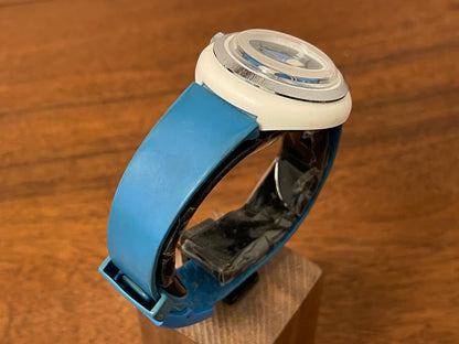 (1970s) Timex 290-181 UFO - white plastic case - blue & white dial w/ silver markers - small size (NOS + full set)