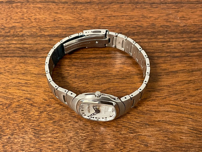 (2001) Seiko 7N89-0AA0 Premier on bracelet- white dial w/ Arabic numerals - small size (NOS)
