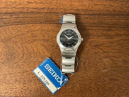 (2001) Seiko 7N42-6C50 diver - black cross line dial with white Arabic numerals (NOS)