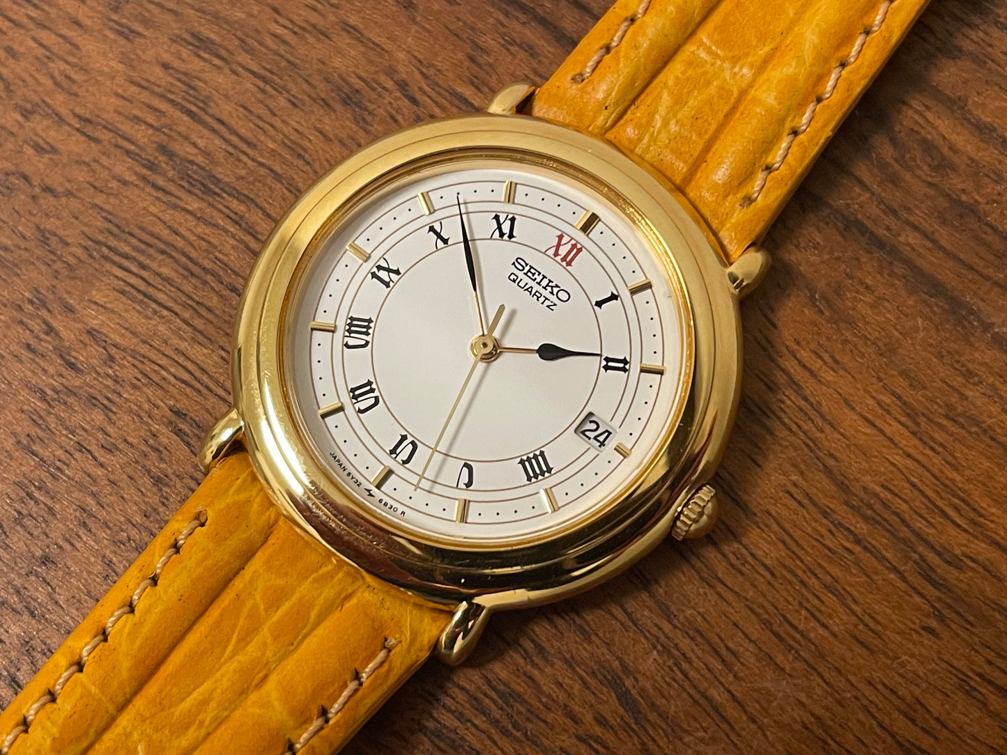 (1991) Seiko 5Y32-6A20 dress watch - white dial w/ Roman numerals & Spade hands (NOS)