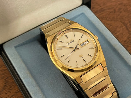 (1988) Seiko 7123-9000 SQ gold colored case with integrated bracelet (serviced)