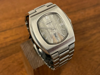 (1984) Seiko 3863-5009 Quartz 3003 "silver textured dial" (full service)