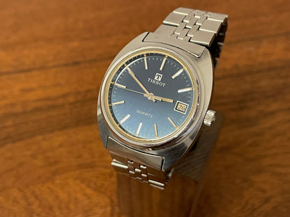 (1970s) Tissot quartz cal. 2030 with blue vertical sunburst dial front view