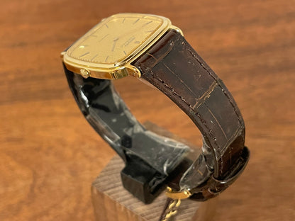 (1981) Seiko 5930-5509 Lassale dress watch - gold textured dial w/ gold stick markers (NOS)