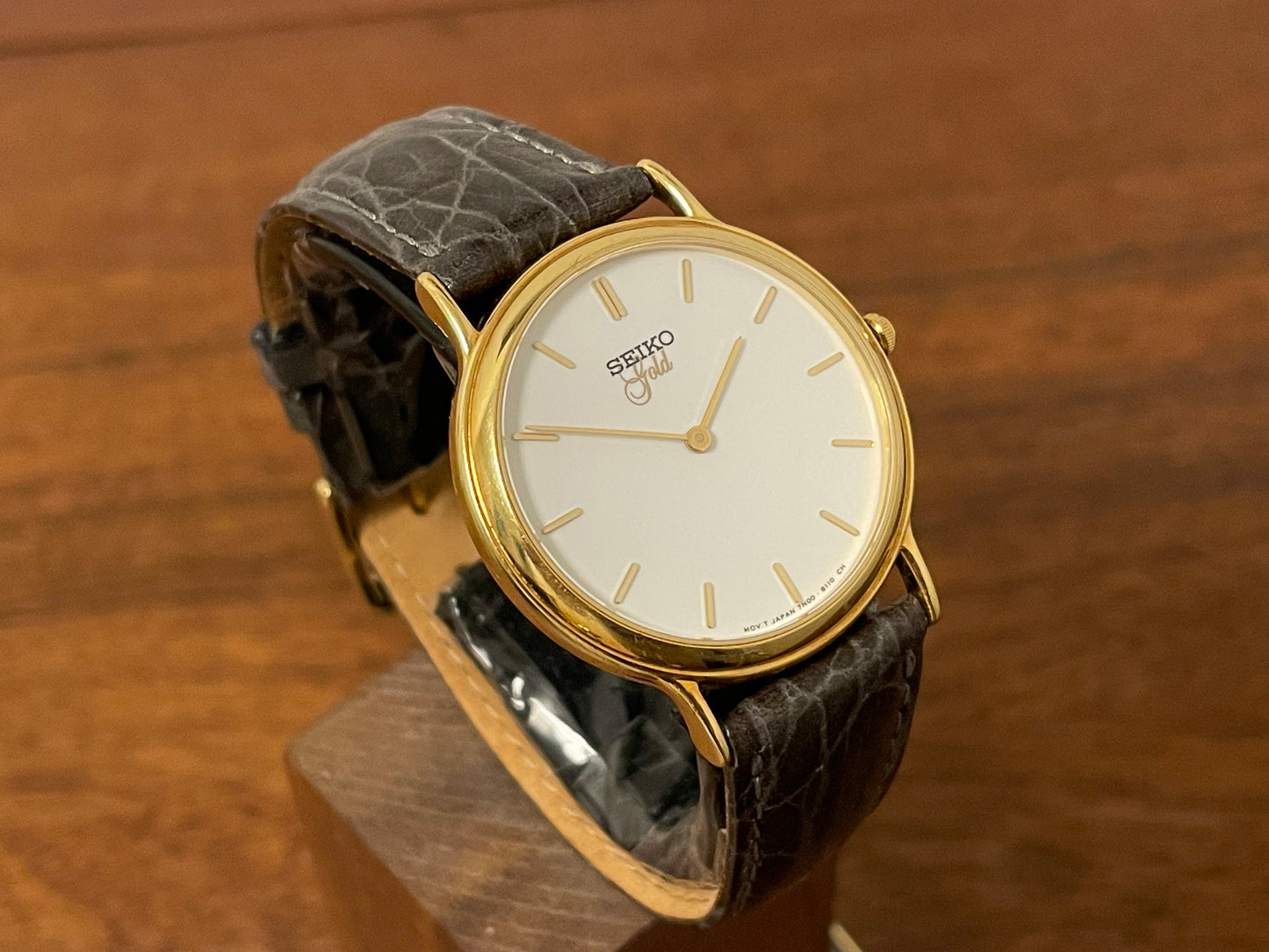 (1994) Seiko 7N00-S007 "Gold" 18K gold collection dress watch - 18k solid gold case - white dial w/ gold markers