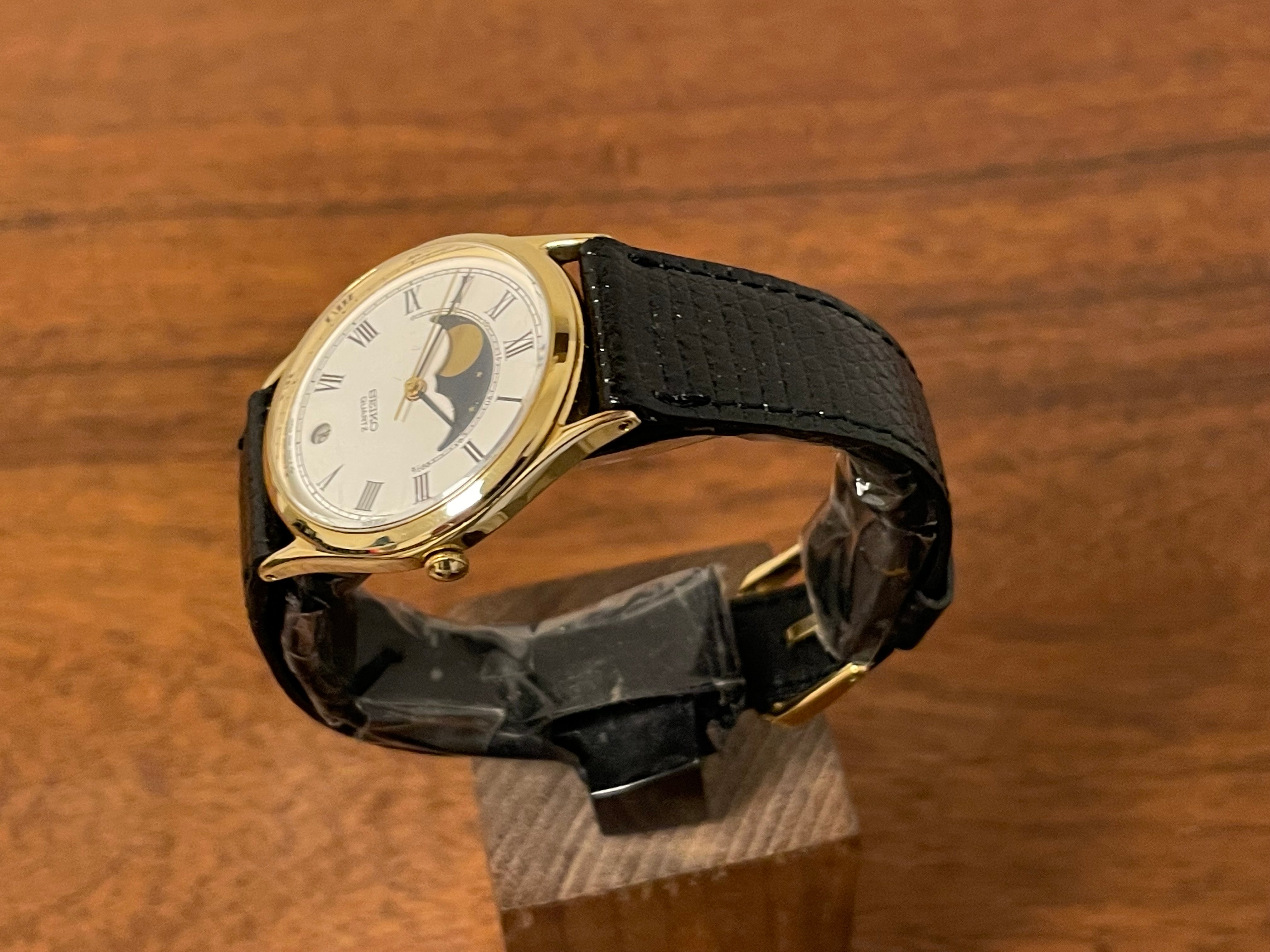 1984) Seiko 7434-7000 dress watch - cream dial w/ moonphase