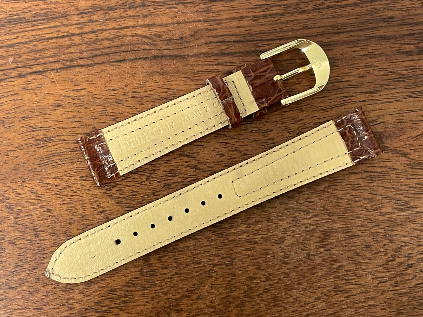17mm Seiko cognac brown calf leather stap w/ gold buckle