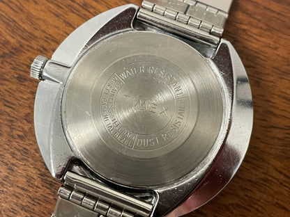(1970s) Timex 278-515 "UFO" - silver case - silver brushed dial w/ silver markers - (NOS + full set)