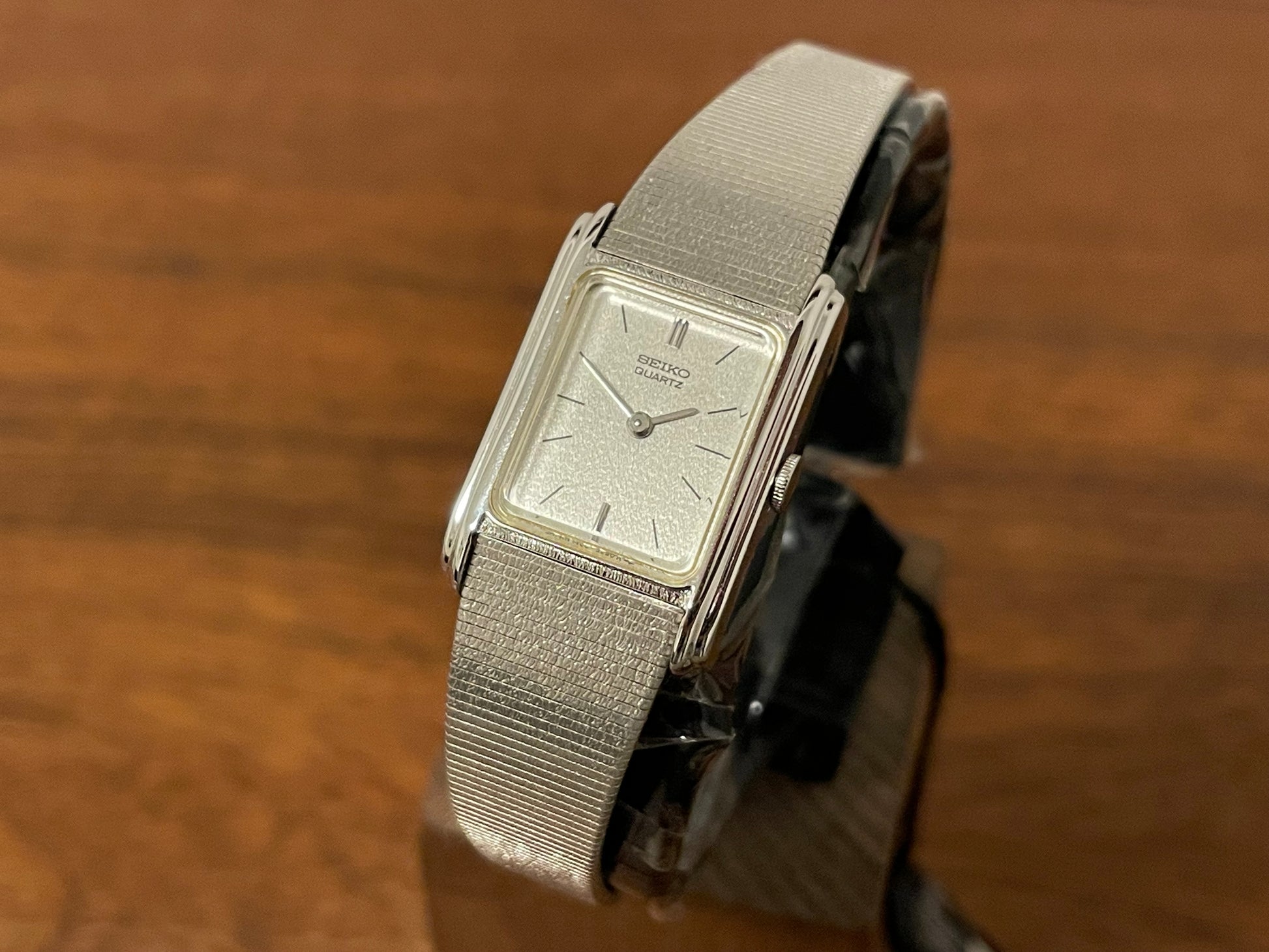 Front side (1981) Seiko 1400-3290 "Tank" - silver dial w/ silver stick markers - small size (NOS)