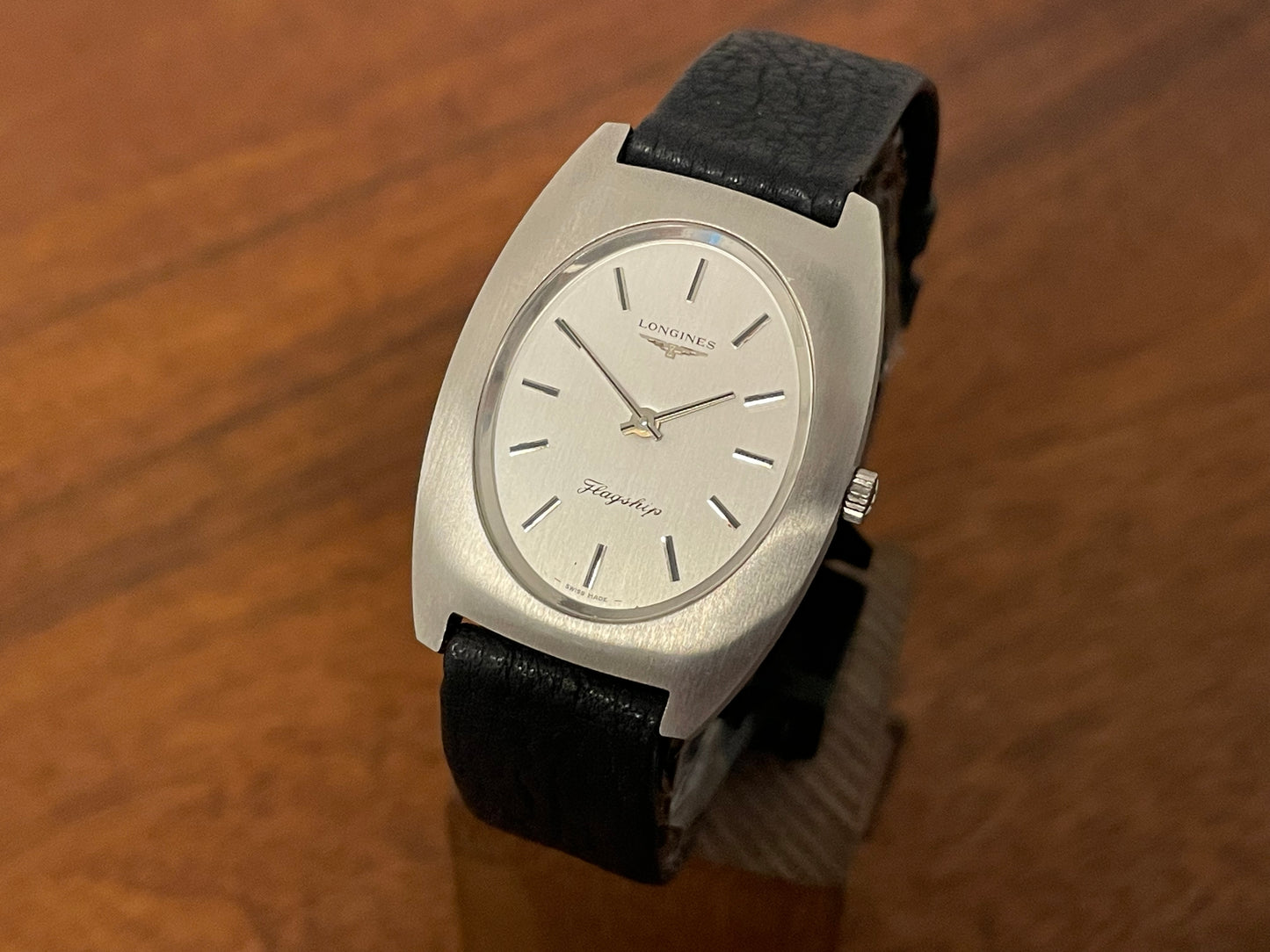 Front side (1970s) Longines Flagship ref. 4036 cal. 428 - tonneau case - silver dial w/ silver stick markers (NOS)