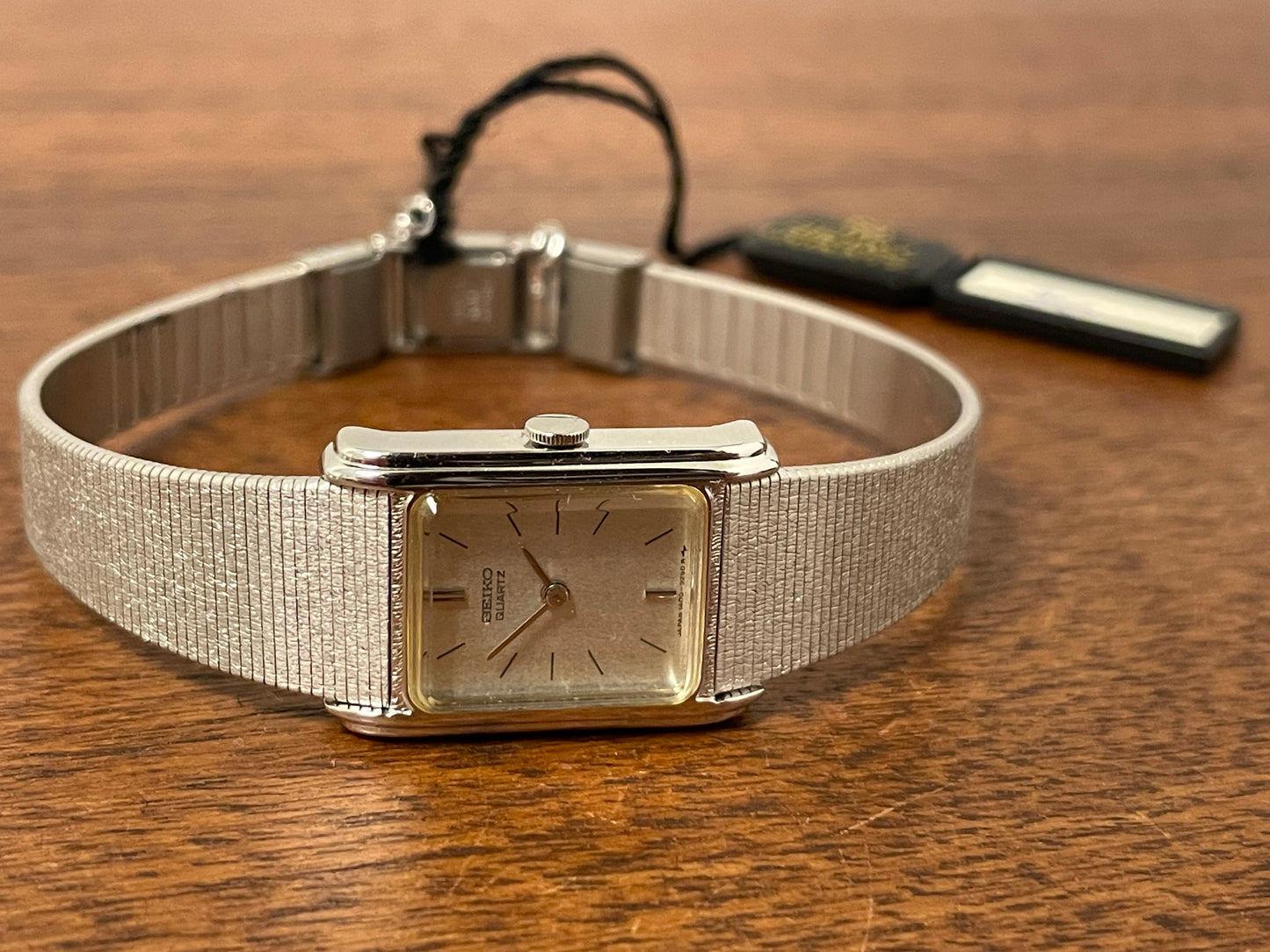 (1981) Seiko 1400-3290 "Tank" - silver dial w/ silver stick markers - small size (NOS)