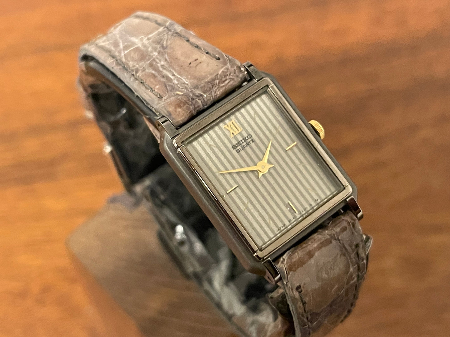 (1985) 2C20-6230 "Tank" - grey case - silver striped "pyjama" dial w/ gold stick markers - small size (NOS)