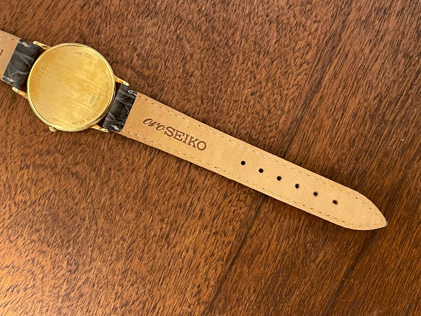 (1994) Seiko 7N00-S007 "Gold" 18K gold collection dress watch - 18k solid gold case - white dial w/ gold markers