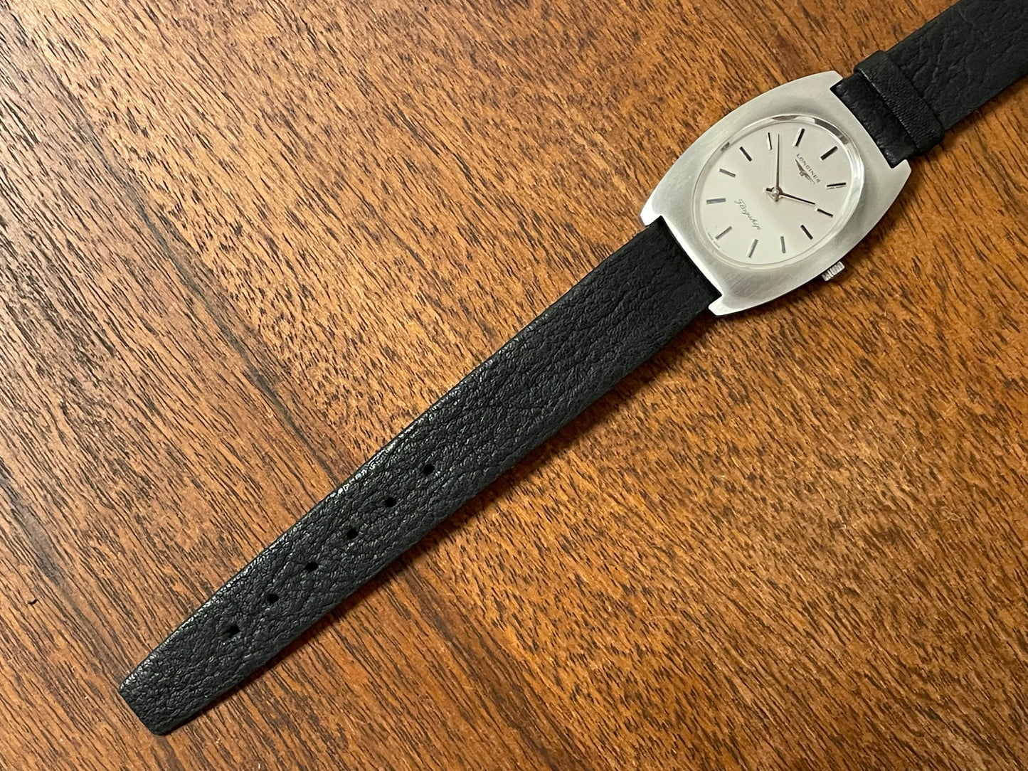 (1970s) Longines Flagship ref. 4036 cal. 428 - tonneau case - silver dial w/ silver stick markers (NOS)