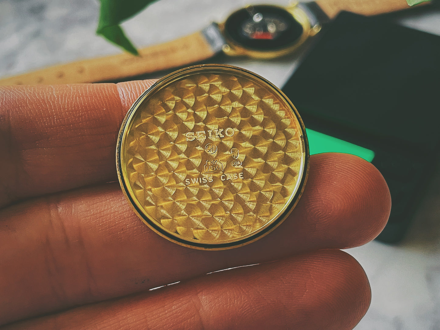 Seiko 7N00-S007 18K solid gold Swiss case