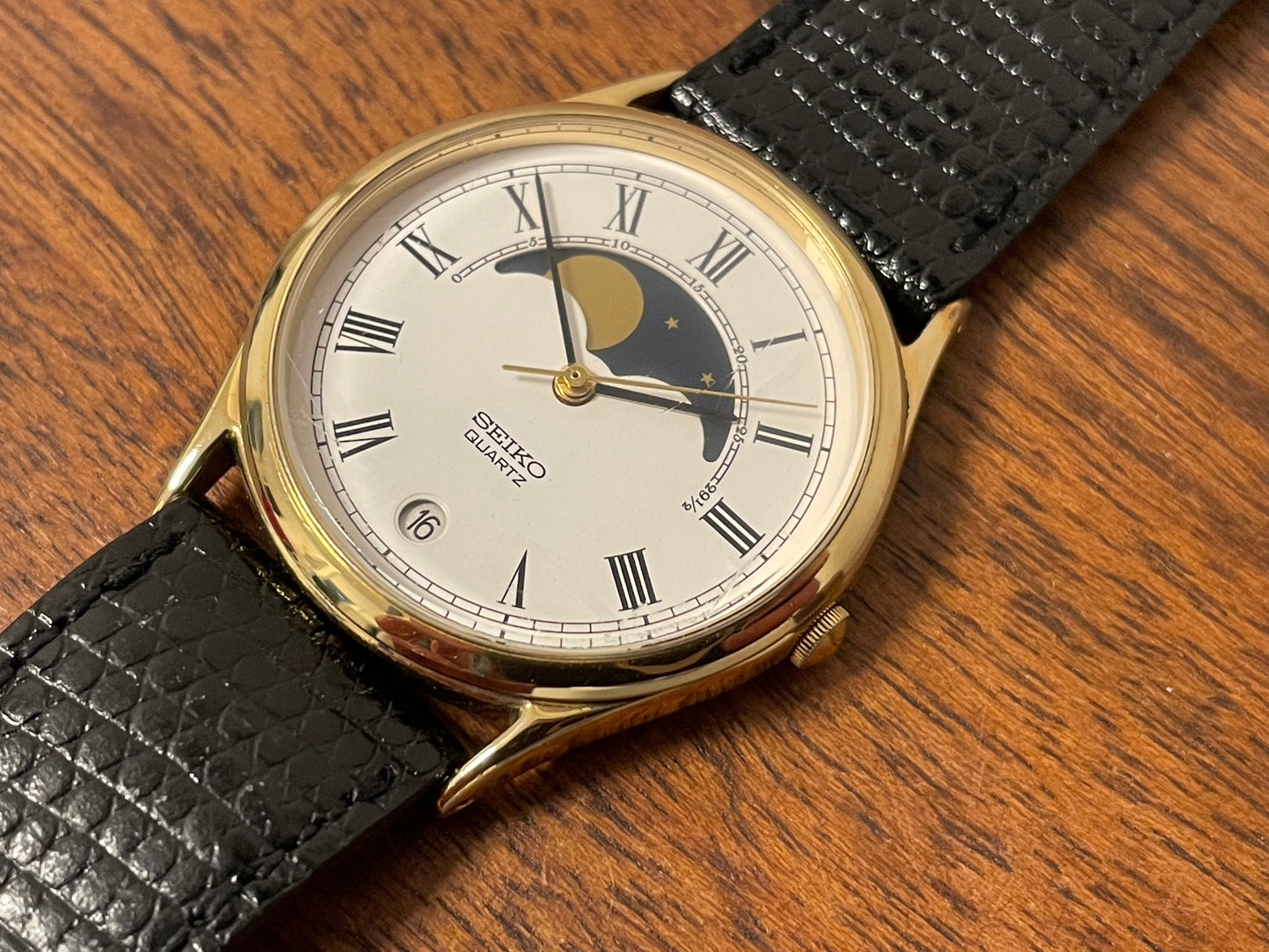 (1984) Seiko 7434-7000 dress watch - cream dial w/ moonphase & Roman numerals
