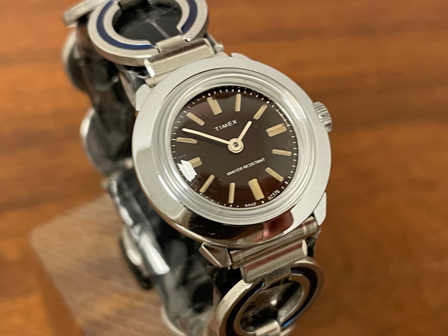 (1970s) Timex 551-125 dress watch - silver case - brown dial w/ silver markers - small size (NOS + full set)