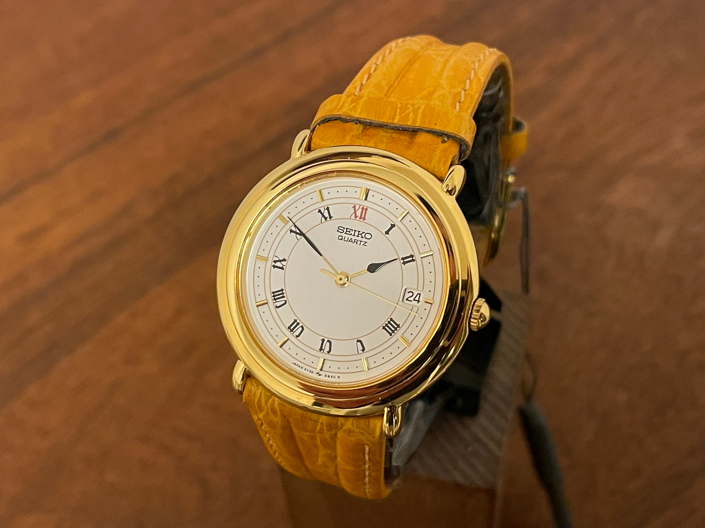 Front side (1991) Seiko 5Y32-6A20 dress watch - white dial w/ Roman numerals & Spade hands (NOS)