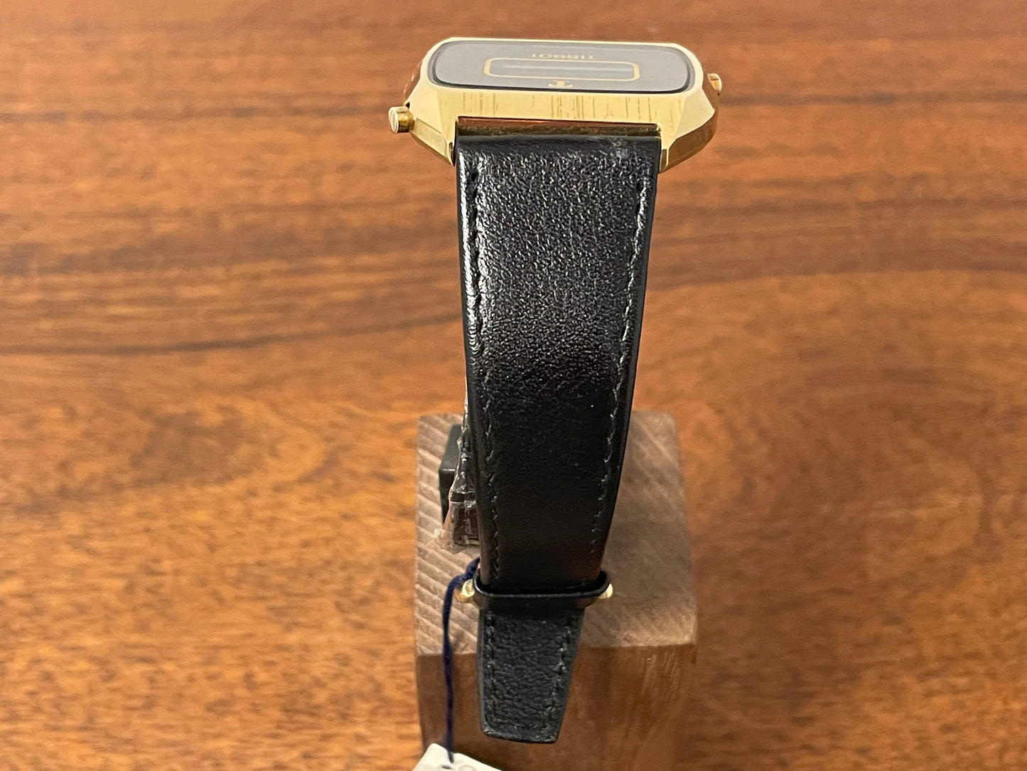 (1970s) Tissot 652-95010 cal. 4012 digital watch  - gold case - mirror dial w/ LCD (NOS)