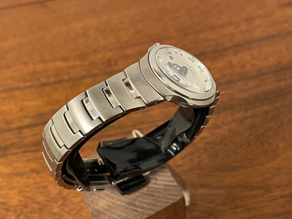 (2001) Seiko 7N89-6C40 Premier on bracelet - white dial w/ Arabic numerals - small size (NOS)