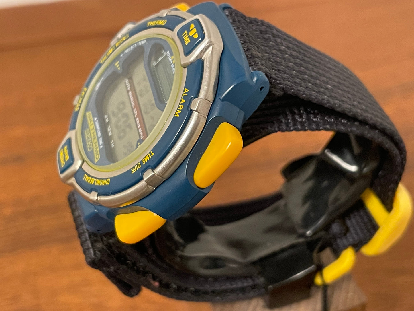 (1994) Seiko S820-6000 Ski Thermo - petrol blue case w/ yellow pushers (NOS)