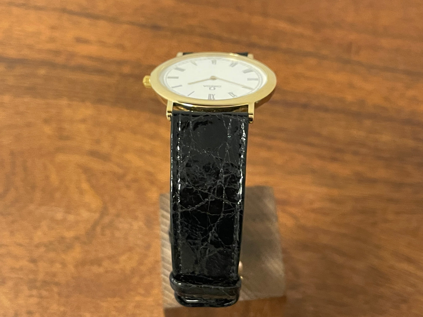 (1990s) Omega De Ville 195.0075 ultra thin dress watch - Cal. 1378 - cream dial w/ Roman numerals (NOS)