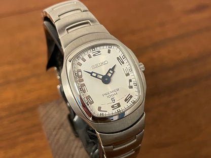(2001) Seiko 7N89-0AA0 Premier on bracelet- white dial w/ Arabic numerals - small size (NOS)