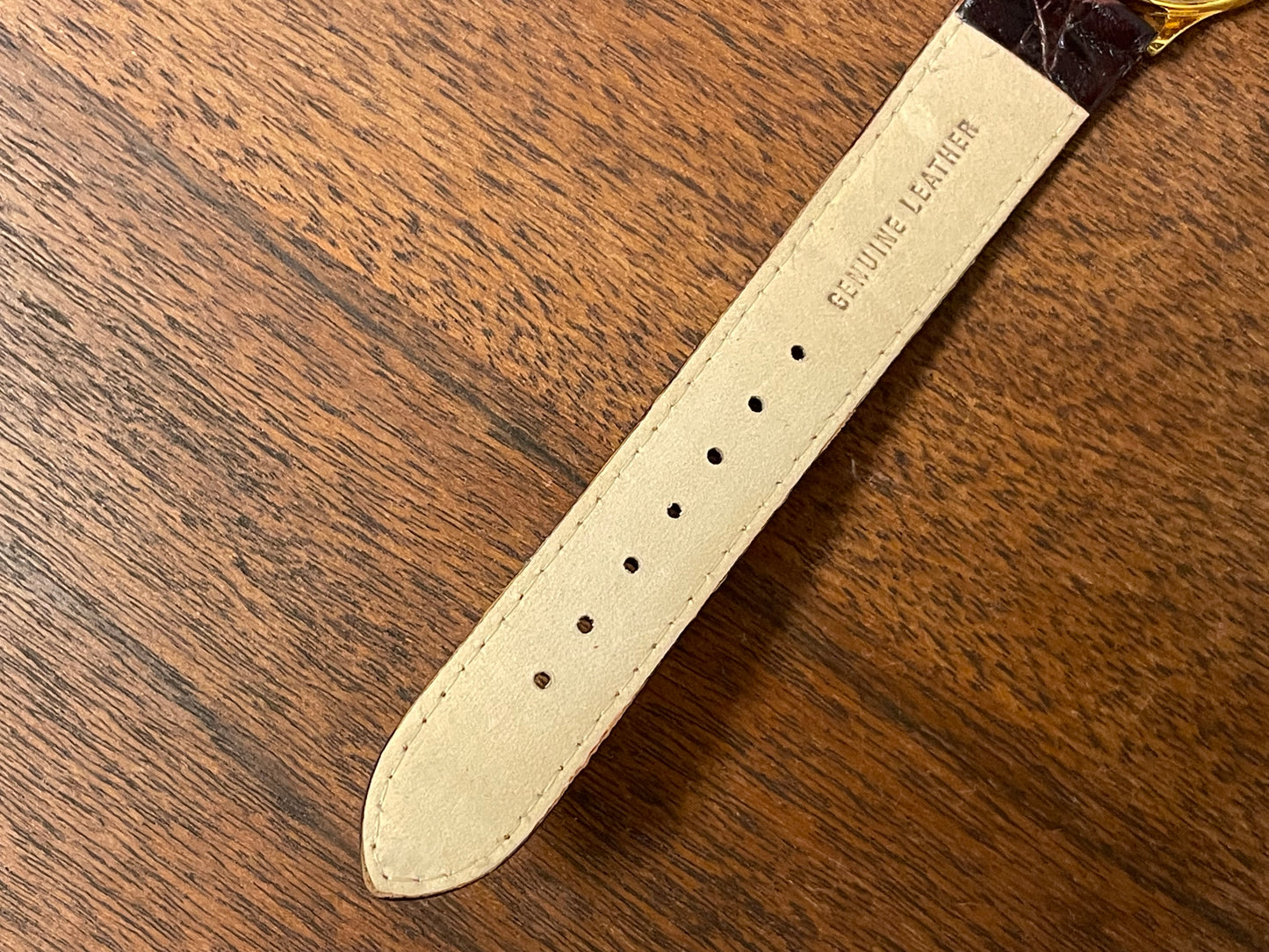 (1995) Citizen QF0838-05A Ore Felici dress watch - white dial w/ black Roman numerals (NOS)