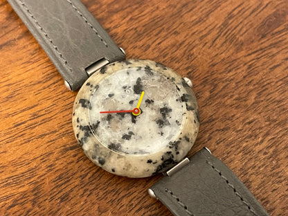(1980s) Tissot RockWatch R150 beige/black granite - mid size model (NOS)
