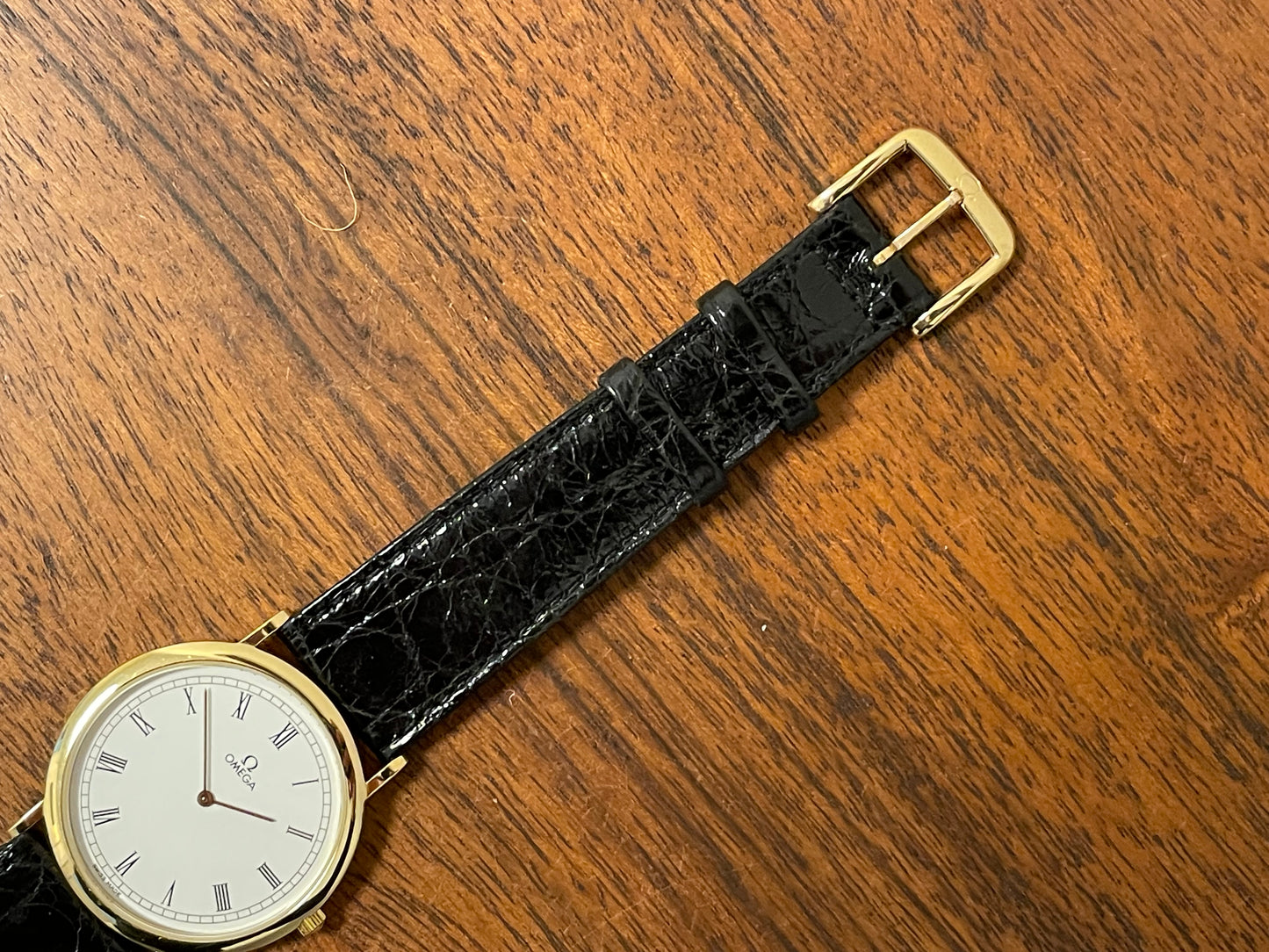 (1990s) Omega De Ville 195.0075 ultra thin dress watch - Cal. 1378 - cream dial w/ Roman numerals (NOS)
