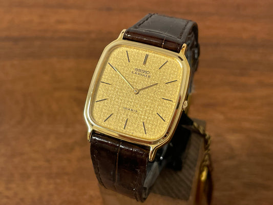 Front side (1981) Seiko 5930-5509 Lassale dress watch - gold textured dial w/ gold stick markers (NOS)