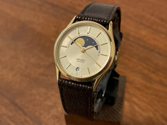 (1984) Seiko 7434-7000 dress watch - champagne dial w/ moonphase & stick markers