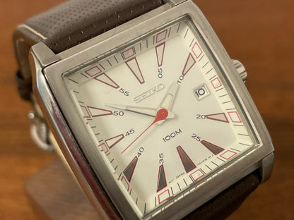 (2007) Seiko 7N42-0DN0 "Tank Jumbo" - white dial w/ red highlights (NOS)