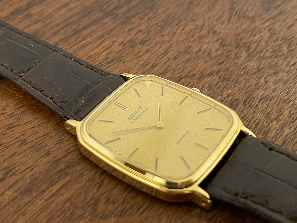 (1981) Seiko 5930-5509 Lassale dress watch - gold textured dial w/ gold stick markers (NOS)