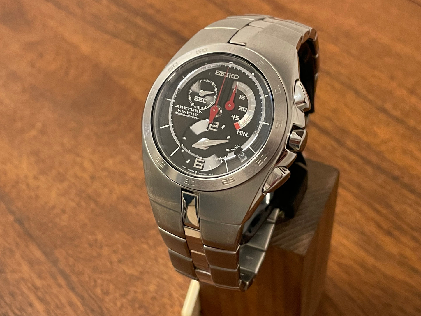 New old stock Seiko 7L22-0AA0 Arctura Kinetic Chronograpgh from 2004